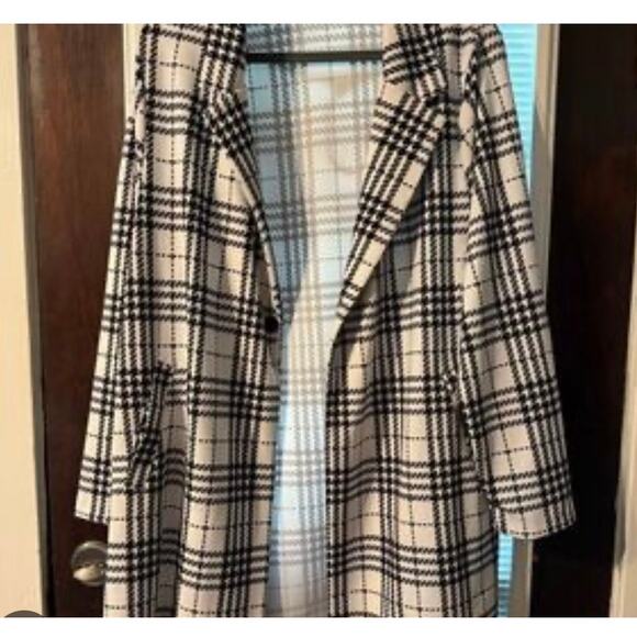 Black and White Blazer Size XL - Picture 2 of 7